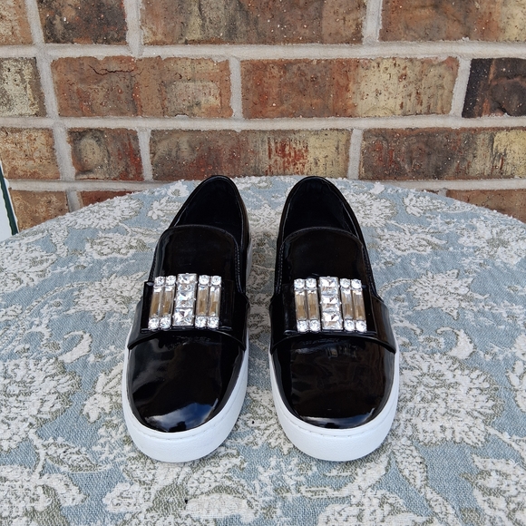 🏵 MICHAEL Michael Kors Black Patent Leather Slip On Sneakers with Crystals Sz.6 - Picture 3 of 14